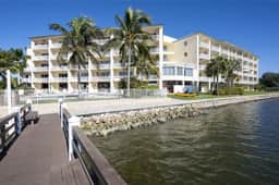Sand Dollar Point - Pool, Bay, Hot Tub, 10 min to beach - Image 4