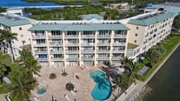 Sand Dollar Point - Pool, Bay, Hot Tub, 10 min to beach - Image 5