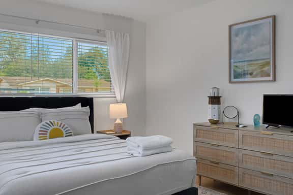 Seacrest Bungalow - Cozy, Family, Beach @ 10 min - Image 1