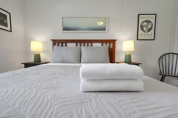 Anclote Cottage, A Cozy Tarpon Springs Retreat - Image 1