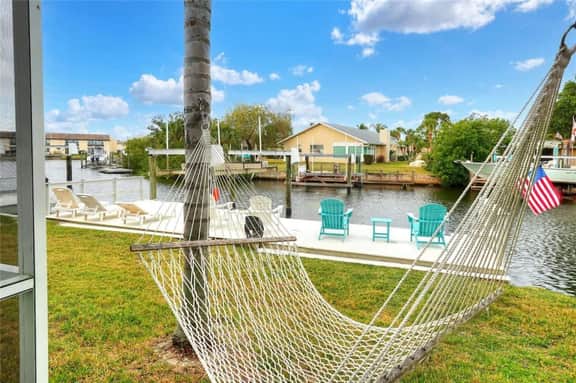 Dockside Nook
